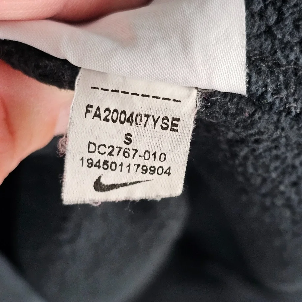 Nike Hoodie Mens Small Black All Over Swoosh Fleece Lined Long Sleeve DC2767-010